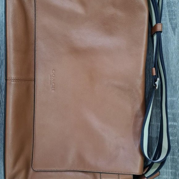 Coach Charles Men's Large Brown Leather Messenger Bag NWOT - Picture 4 of 8